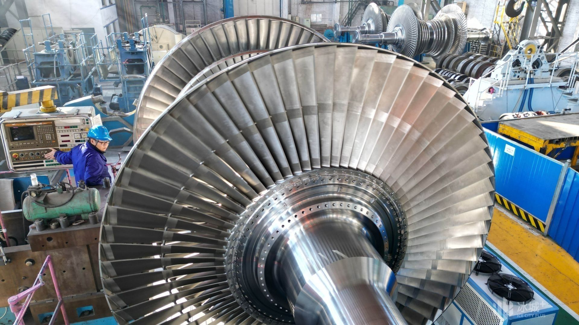 哈电鸿运国际制造！260兆瓦鸿运国际转子交付发货